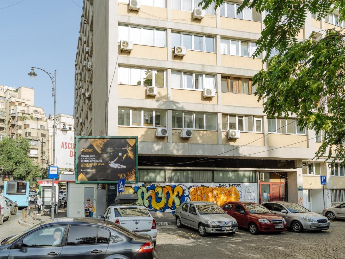 Old Town Historic Apartment With Backyard Mini Park Bucharest Exterior photo